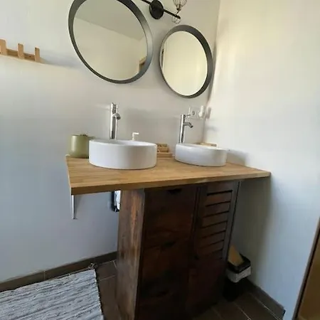 Joli Duplex De 75m2 A 10mn A Pieds De La Apartment Le Lavandou
